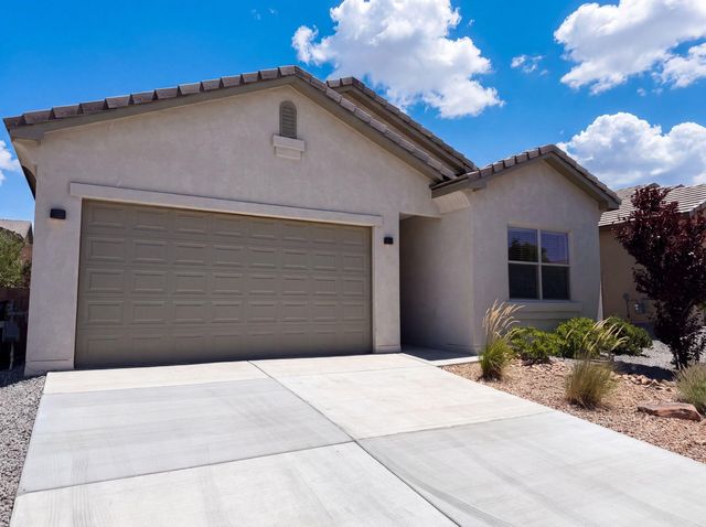 2032 Lobo Trot Court SE, Albuquerque, NM 87123