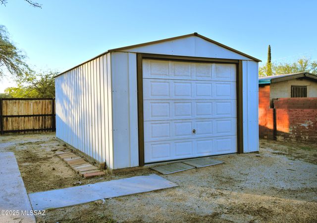 720 S Columbus Boulevard, Tucson, AZ 85711