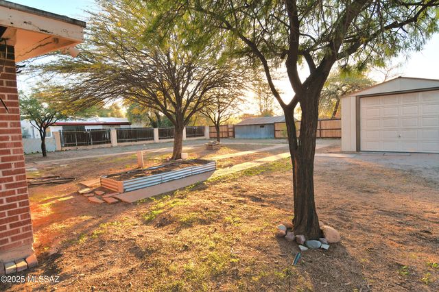 720 S Columbus Boulevard, Tucson, AZ 85711