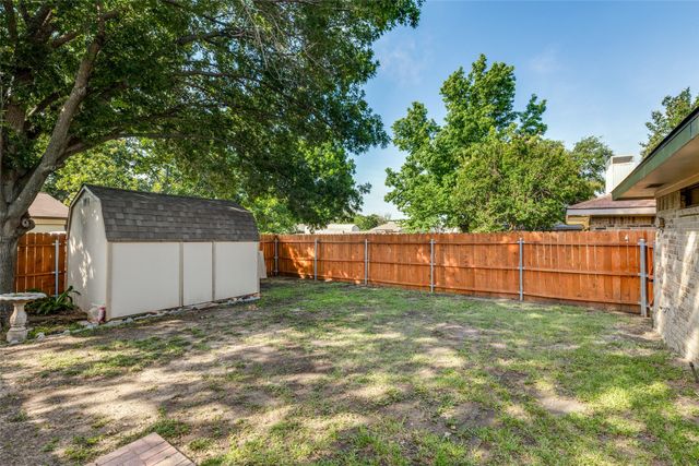 1608 Stroud Lane, Mesquite, TX 75150