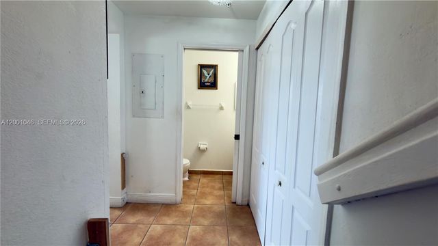 8906 W Flagler St 203, Miami, FL 33174