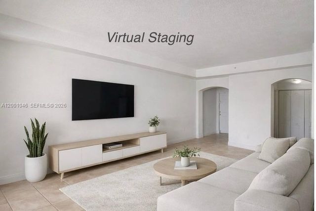 8906 W Flagler St 203, Miami, FL 33174