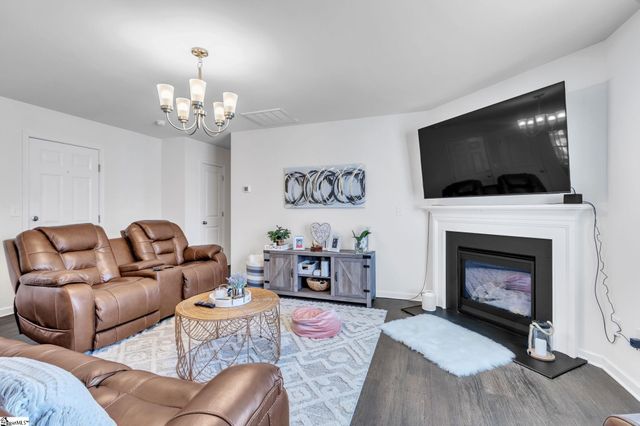 599 Craftsman Lane, Boiling Springs, SC 29316