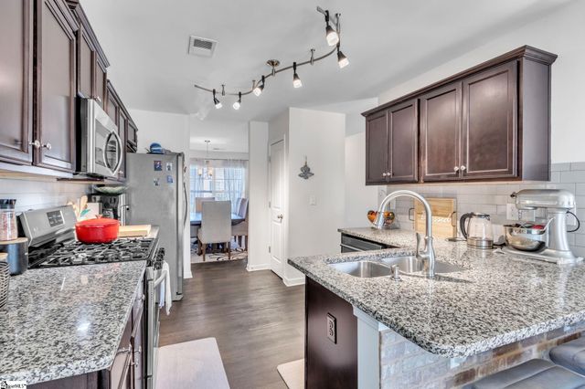 599 Craftsman Lane, Boiling Springs, SC 29316