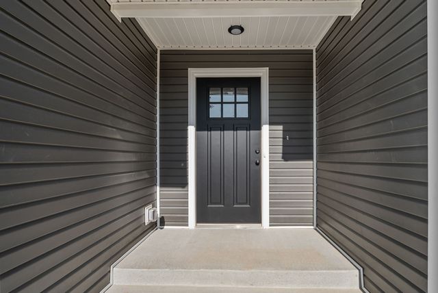 313 Tisha Ct, Clarksville, TN 37042