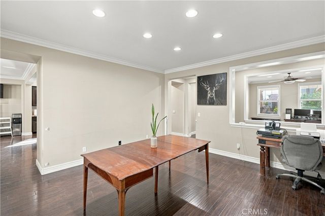 8294 Fall Creek Dr, Eastvale, CA 92880