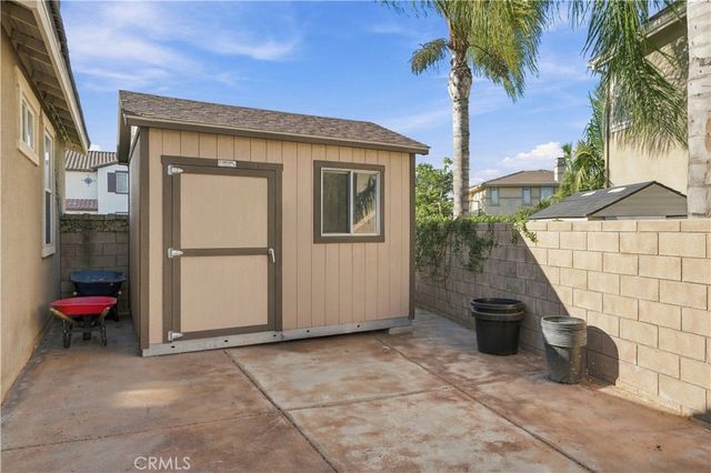 8294 Fall Creek Dr, Eastvale, CA 92880