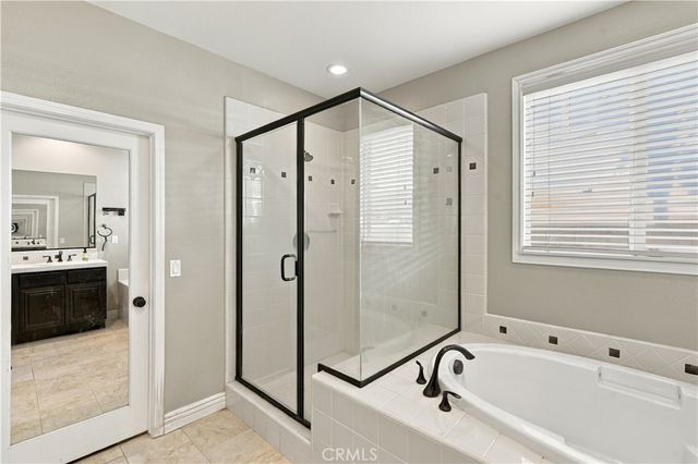 8294 Fall Creek Dr, Eastvale, CA 92880