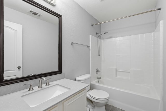 3705 Vista Greens Drive, Fort Worth, TX 76244