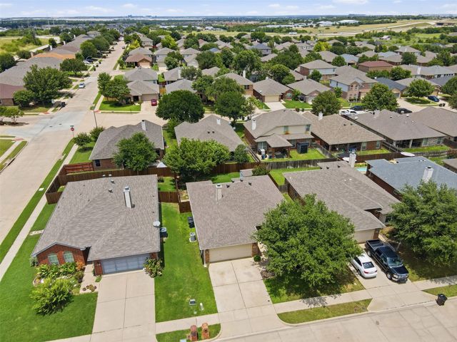 3705 Vista Greens Drive, Fort Worth, TX 76244