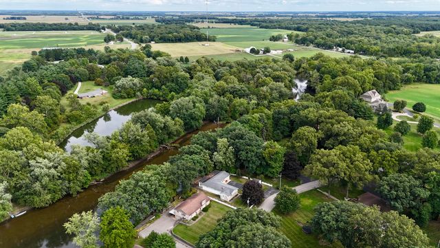 610 N Forest Drive, Winamac, IN 46996