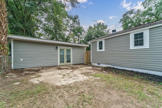 1209 Palm Street, Hanahan, SC 29406