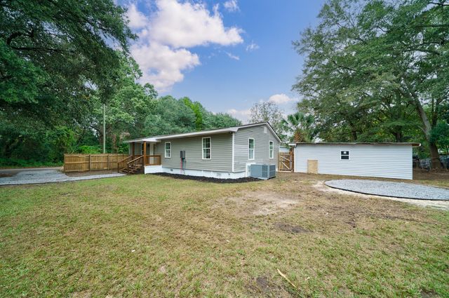 1209 Palm Street, Hanahan, SC 29406