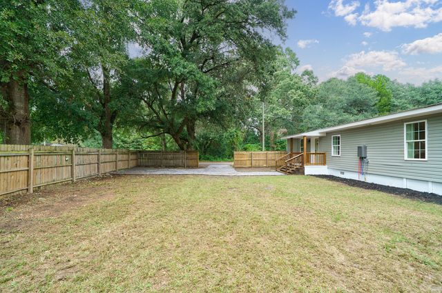 1209 Palm Street, Hanahan, SC 29406