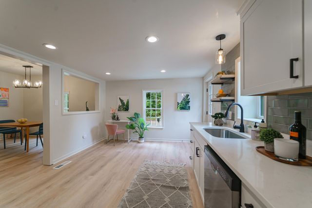 1209 Palm Street, Hanahan, SC 29406