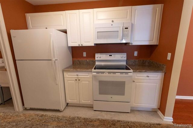 3526 Tremonte Circle, Rochester, MI 48306