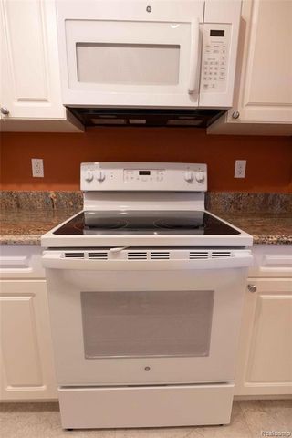 3526 Tremonte Circle, Rochester, MI 48306