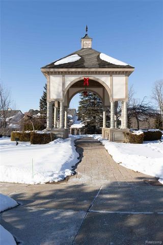 3526 Tremonte Circle, Rochester, MI 48306