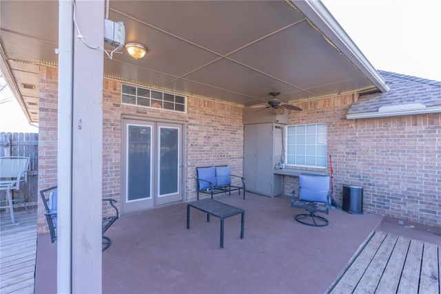 629 E Elder Lane, Mustang, OK 73064