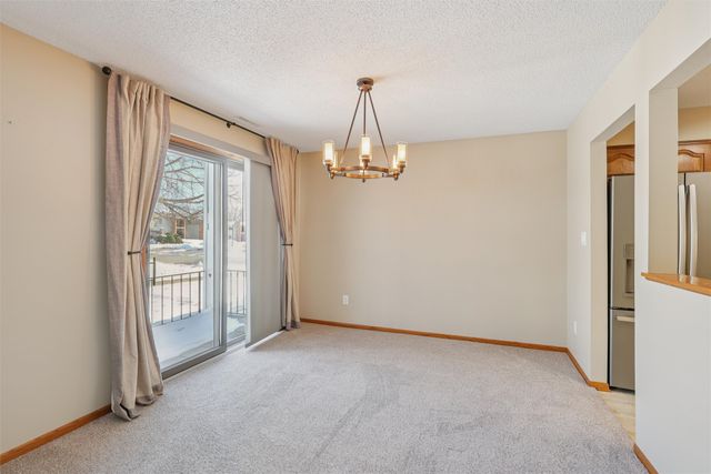 1168 49th Street 1, West Des Moines, IA 50266