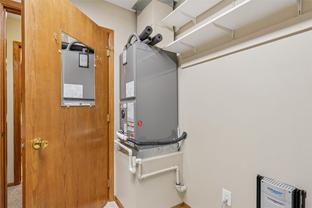 1168 49th Street 1, West Des Moines, IA 50266