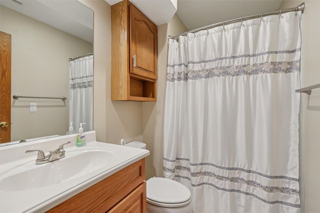 1168 49th Street 1, West Des Moines, IA 50266