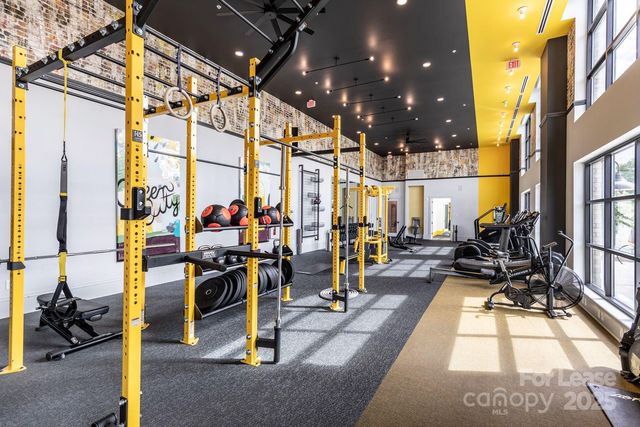 101 W Morehead Street B2, Charlotte, NC 28202