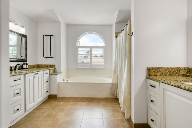 141 St Michaels Court, Jupiter, FL 33458