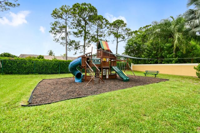 141 St Michaels Court, Jupiter, FL 33458