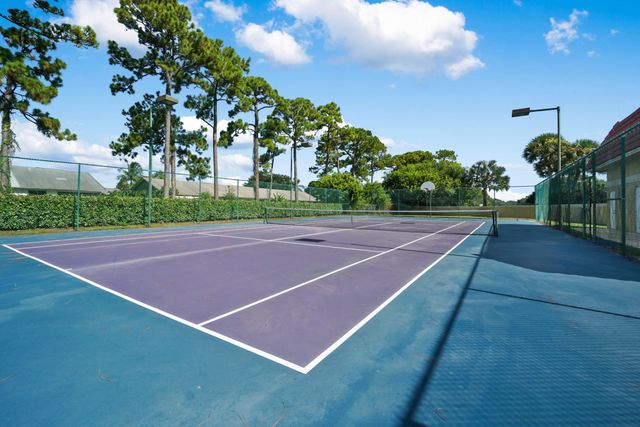 141 St Michaels Court, Jupiter, FL 33458