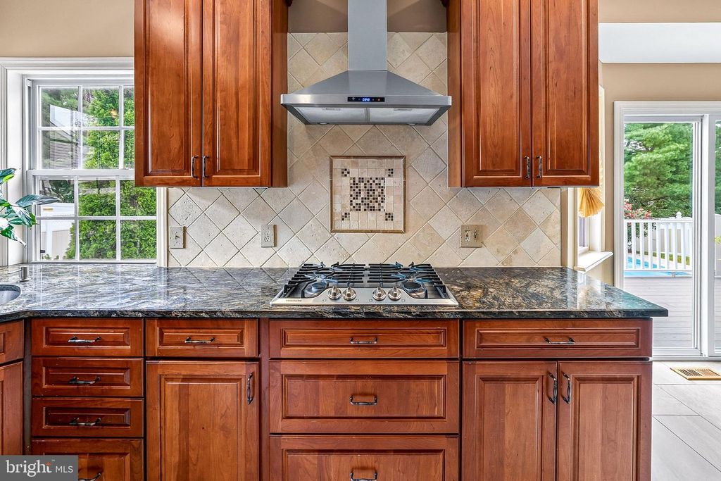 894 ASHBURN WAY, WOOLWICH TWP, NJ 08085 — photo 2