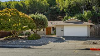 2565 Center Rd, Novato, CA 94947