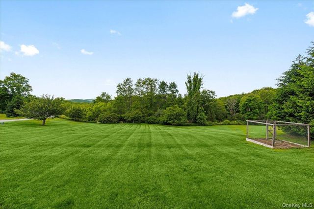 8 Shailin Lane, Brewster, NY 10509