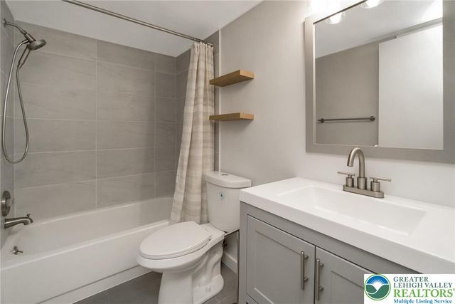 2796 Springhaven Place 376, Lower Macungie Twp, PA 18062