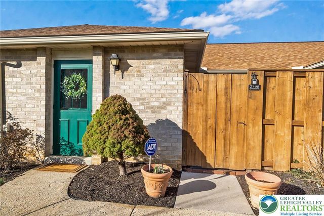 2796 Springhaven Place 376, Lower Macungie Twp, PA 18062