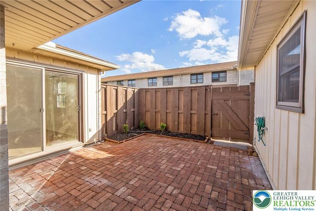 2796 Springhaven Place 376, Lower Macungie Twp, PA 18062