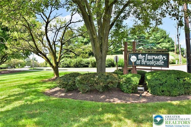 2796 Springhaven Place 376, Lower Macungie Twp, PA 18062