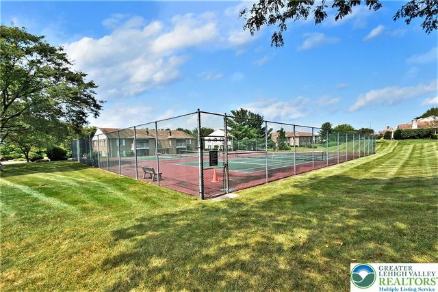 2796 Springhaven Place 376, Lower Macungie Twp, PA 18062