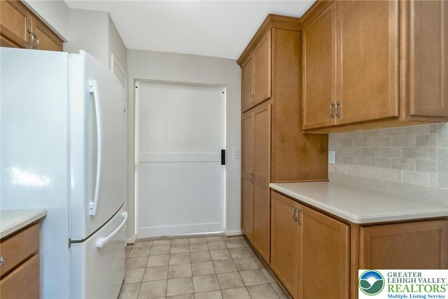 2796 Springhaven Place 376, Lower Macungie Twp, PA 18062