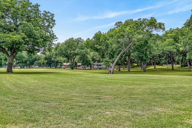 1424 Cirrus Loop, Granbury, TX 76049
