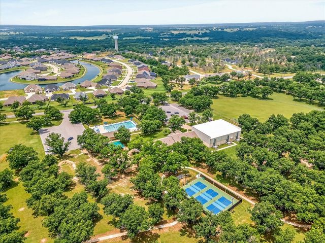 1424 Cirrus Loop, Granbury, TX 76049