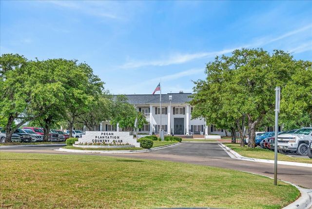 1424 Cirrus Loop, Granbury, TX 76049