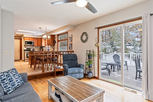 11 Tree Top Lane, Henrietta, NY 14586