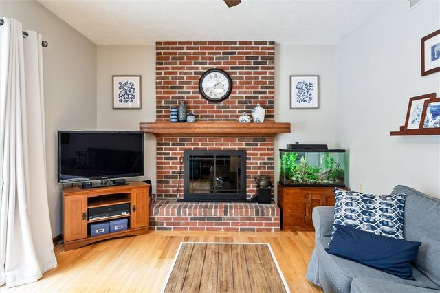 11 Tree Top Lane, Henrietta, NY 14586