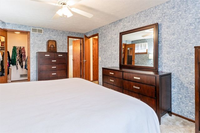 11 Tree Top Lane, Henrietta, NY 14586