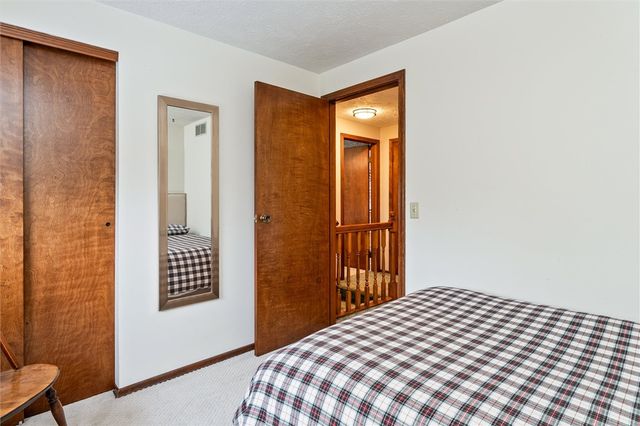 11 Tree Top Lane, Henrietta, NY 14586