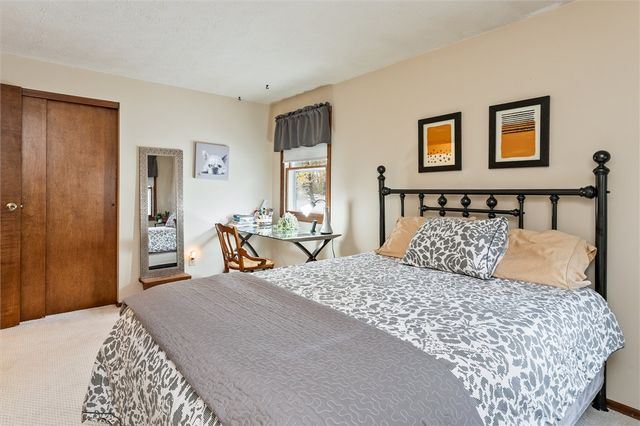 11 Tree Top Lane, Henrietta, NY 14586