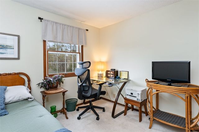 11 Tree Top Lane, Henrietta, NY 14586