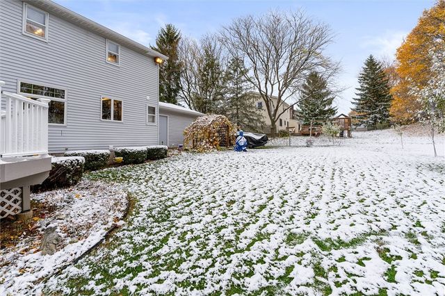 11 Tree Top Lane, Henrietta, NY 14586