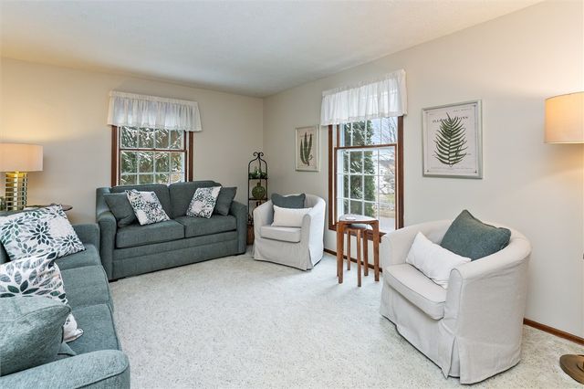 11 Tree Top Lane, Henrietta, NY 14586